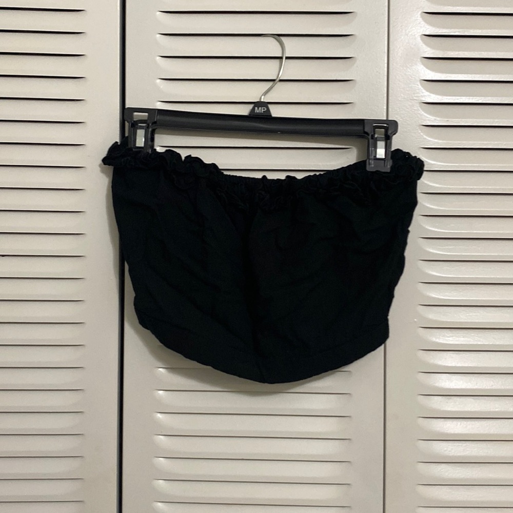 Tube crop top